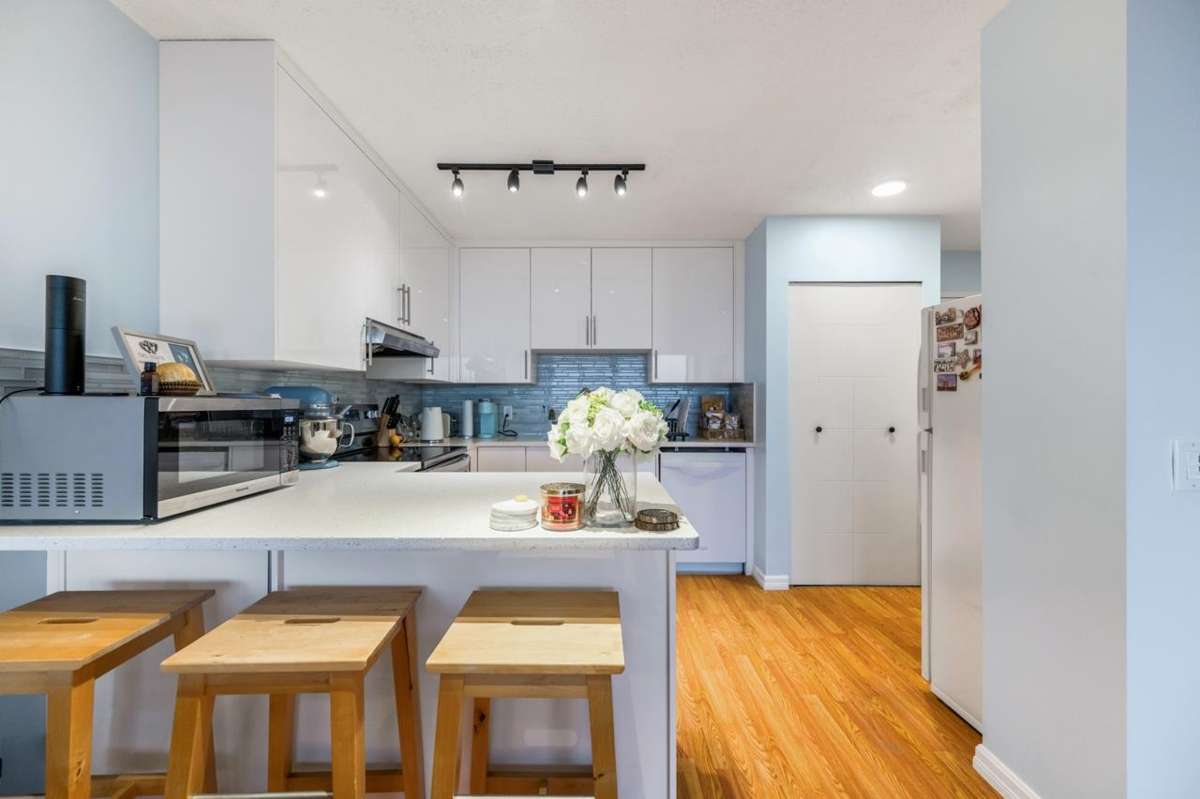 Primary Bedroom Photo of 1205 3970 Carrigan Court, Burnaby, BC