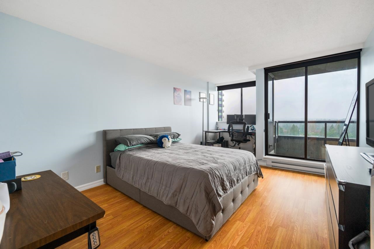 Walk-In Closet Photo of 1205 3970 Carrigan Court, Burnaby, BC