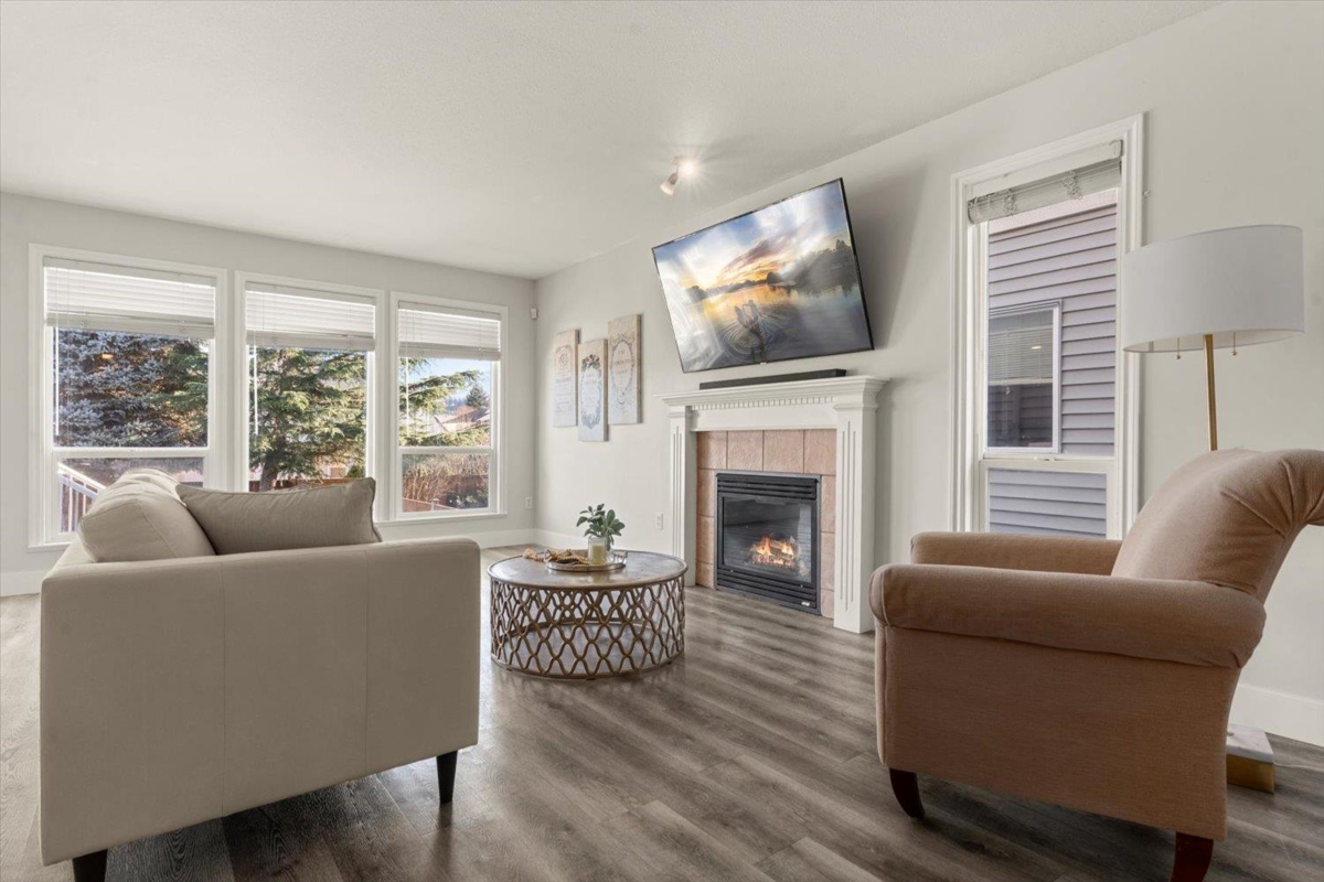 Dining Area Photo of 5690 Lindys Drive, Chilliwack, BC