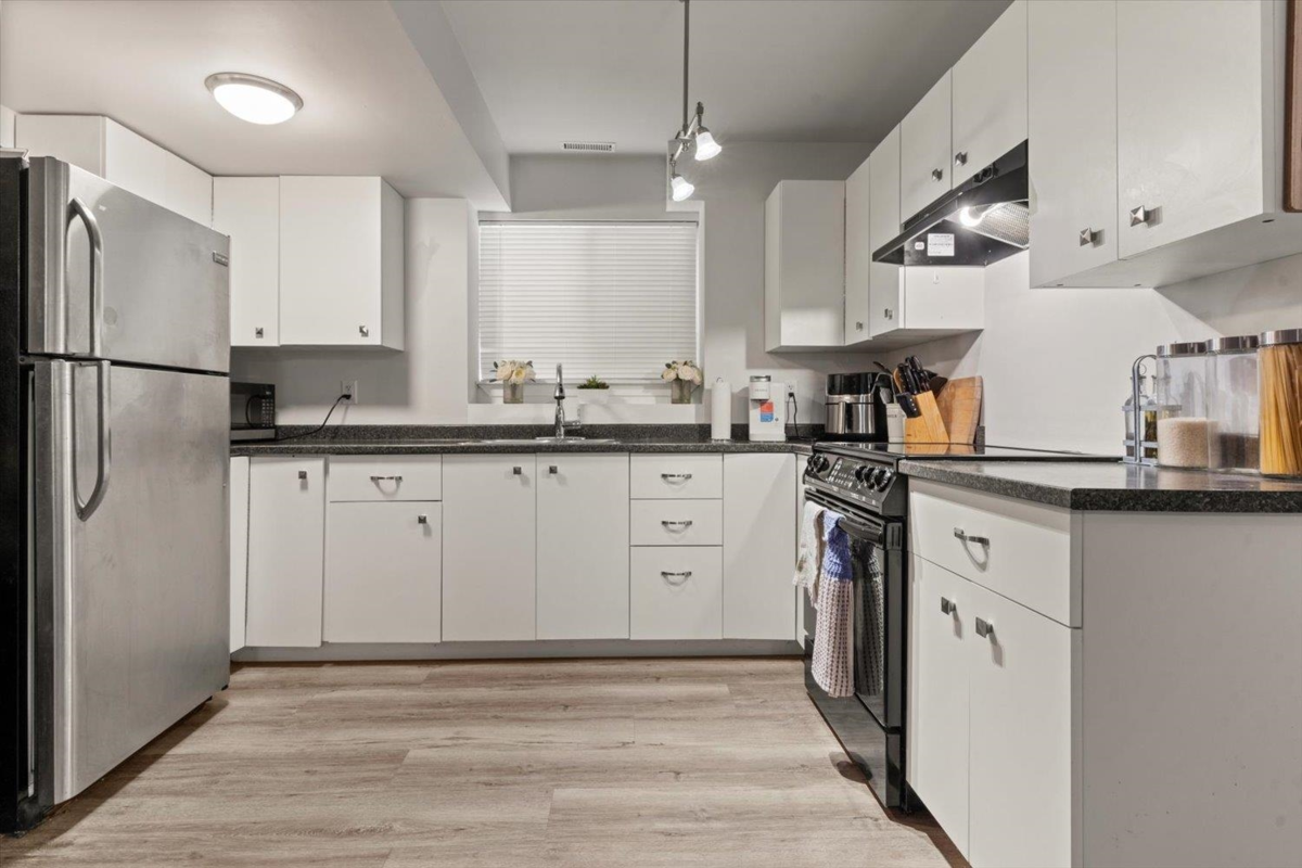 Front Yard Photo of 5690 Lindys Drive, Chilliwack, BC