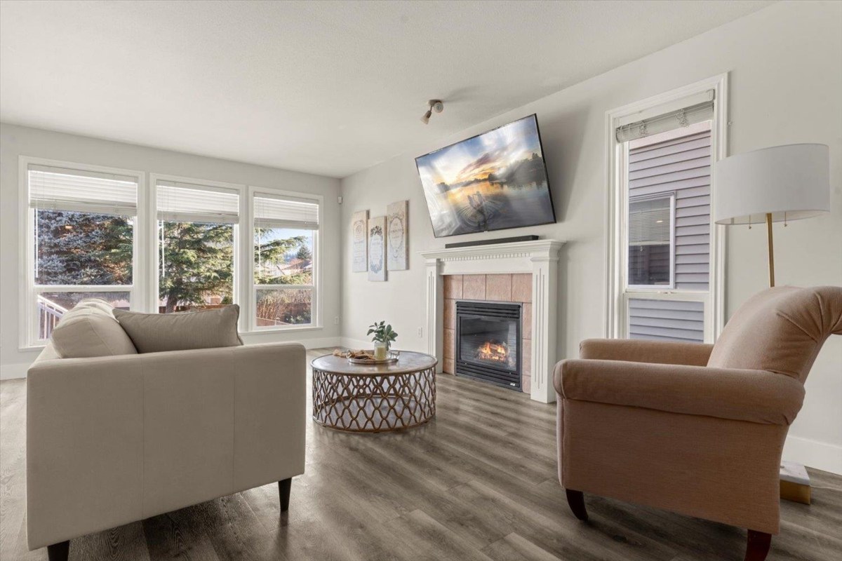 Kitchen Photo of 5690 Lindys Drive, Chilliwack, BC