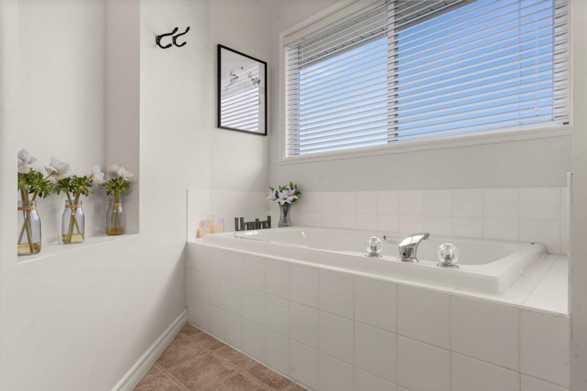 Mudroom Photo of 5690 Lindys Drive, Chilliwack, BC