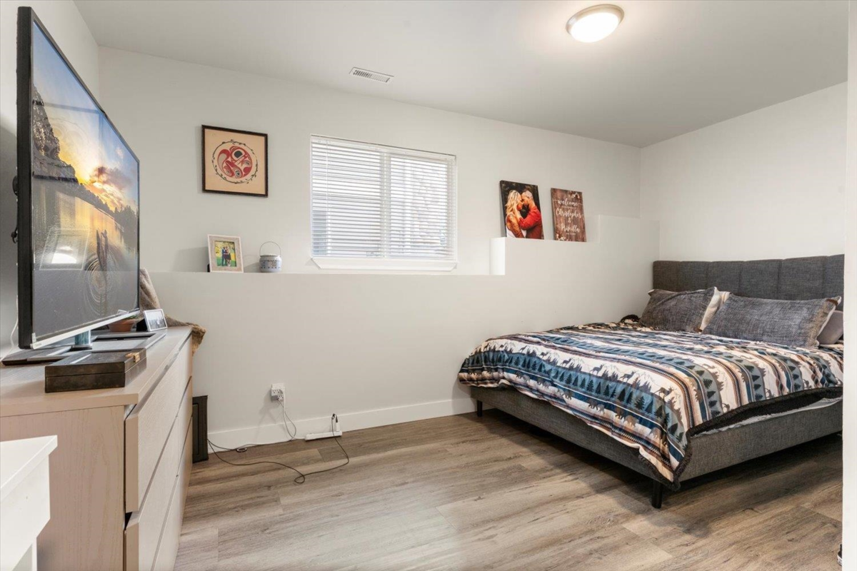 Swimming Pool Photo of 5690 Lindys Drive, Chilliwack, BC