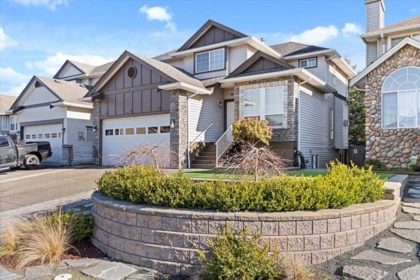 5690 Lindys Drive, Chilliwack, BC, Chilliwack — Single Family Residence for sale