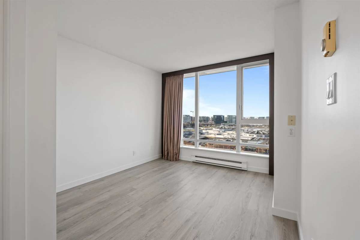 Kitchen Photo of 1601 5088 Kwantlen Street, Richmond, BC