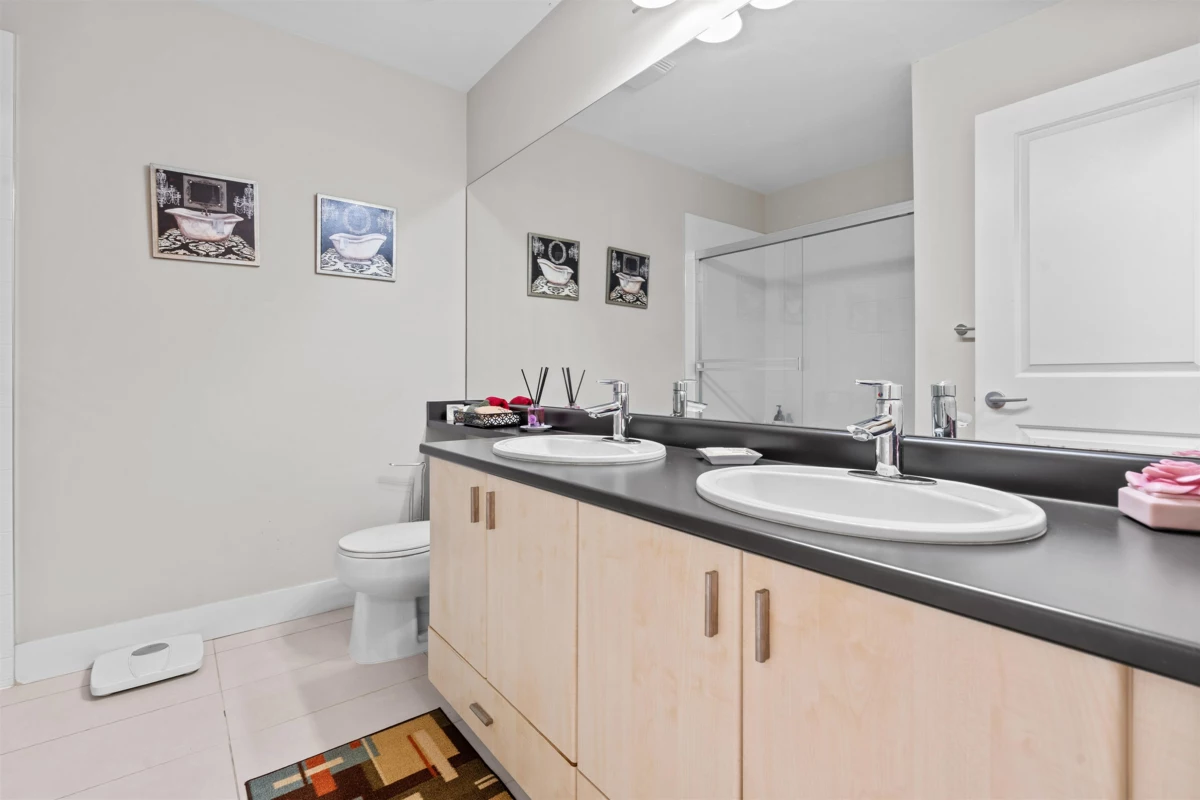 Basement Recreation Room Photo of 3 20326 68 Avenue, Langley, BC