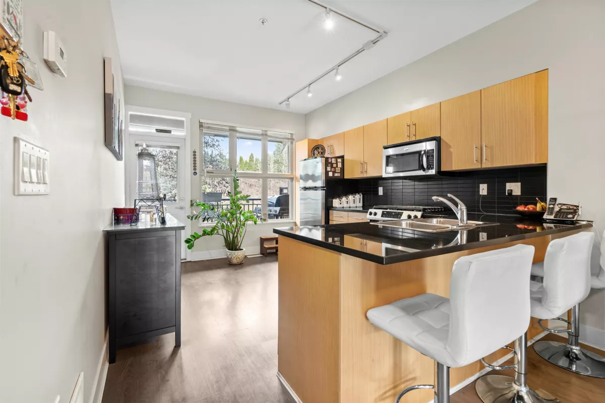 Dining Area Photo of 3 20326 68 Avenue, Langley, BC