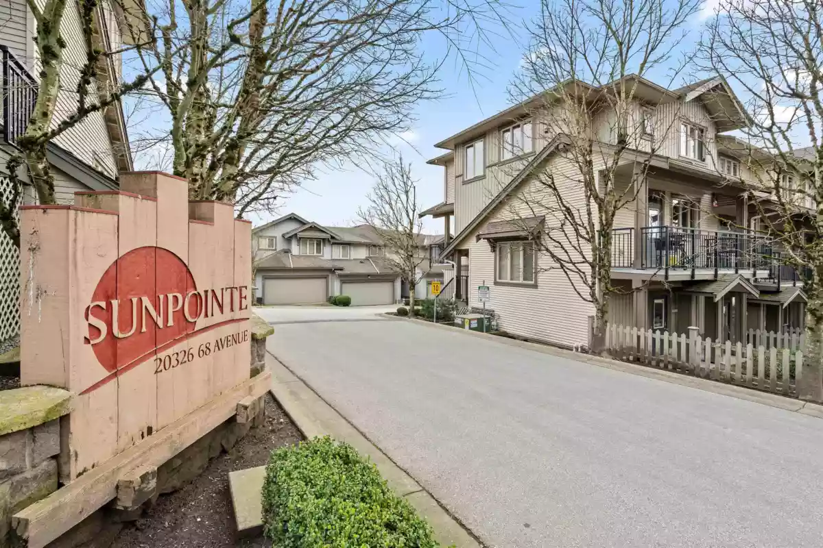 Exterior Rear Photo of 3 20326 68 Avenue, Langley, BC