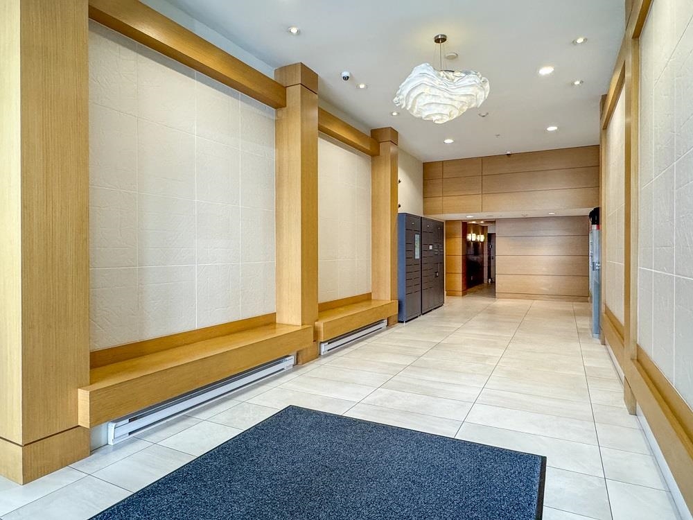 Hot Tub / Spa Photo of 1011 668 Columbia Street, New Westminster, BC