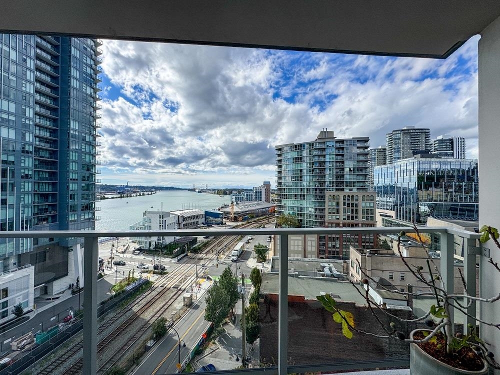 Outdoor Patio Photo of 1011 668 Columbia Street, New Westminster, BC