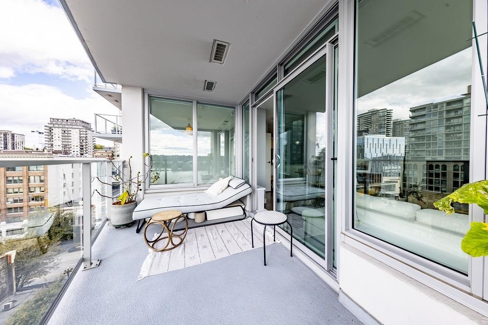 Staircase Photo of 1011 668 Columbia Street, New Westminster, BC