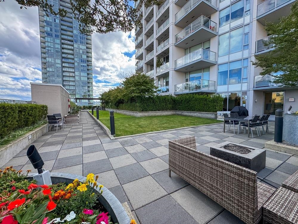 Street View Photo of 1011 668 Columbia Street, New Westminster, BC