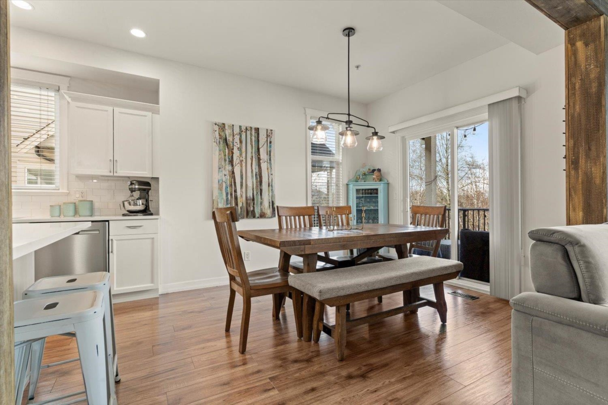 Primary Bathroom Photo of 29 46832 Hudson Road, Chilliwack, BC