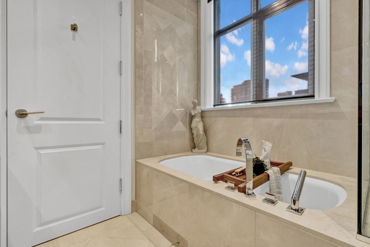 Basement Recreation Room Photo of 401 568 Waters Edge Crescent, West Vancouver, BC