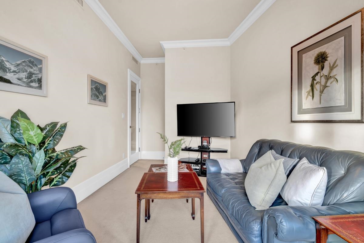 Staircase Photo of 401 568 Waters Edge Crescent, West Vancouver, BC