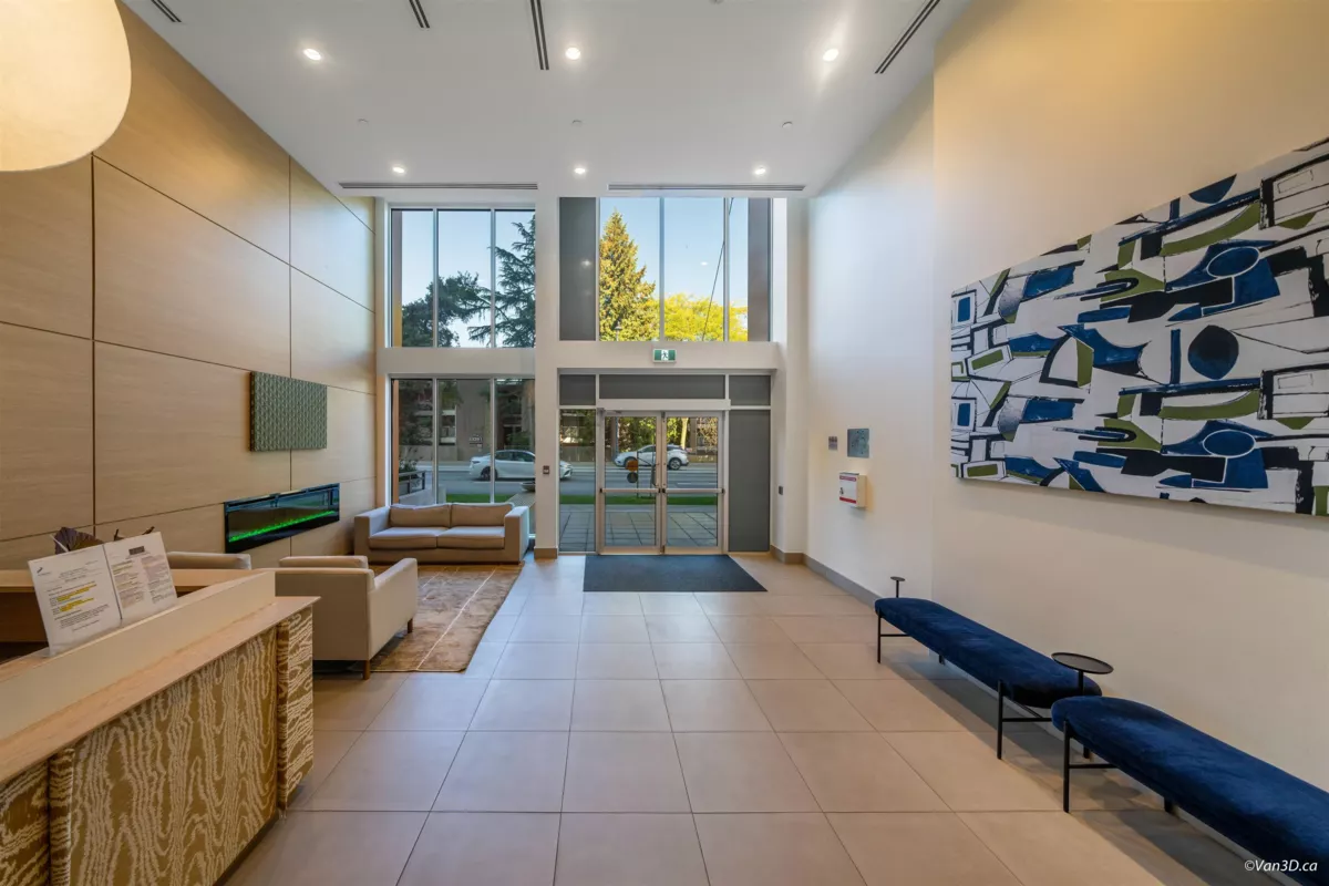 Hallway Photo of 903 13318 104 Avenue, Surrey, BC