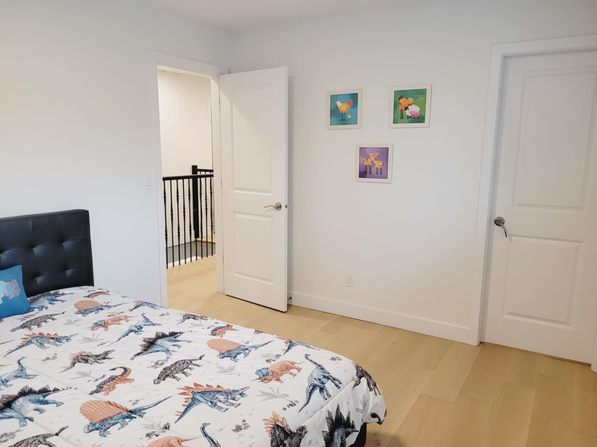 Basement Recreation Room Photo of 971 51a Street, Delta, BC