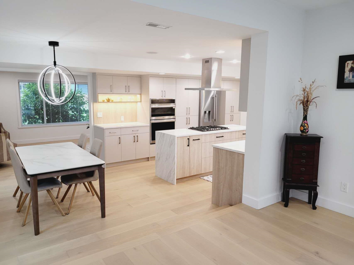 Breakfast Nook Photo of 971 51a Street, Delta, BC