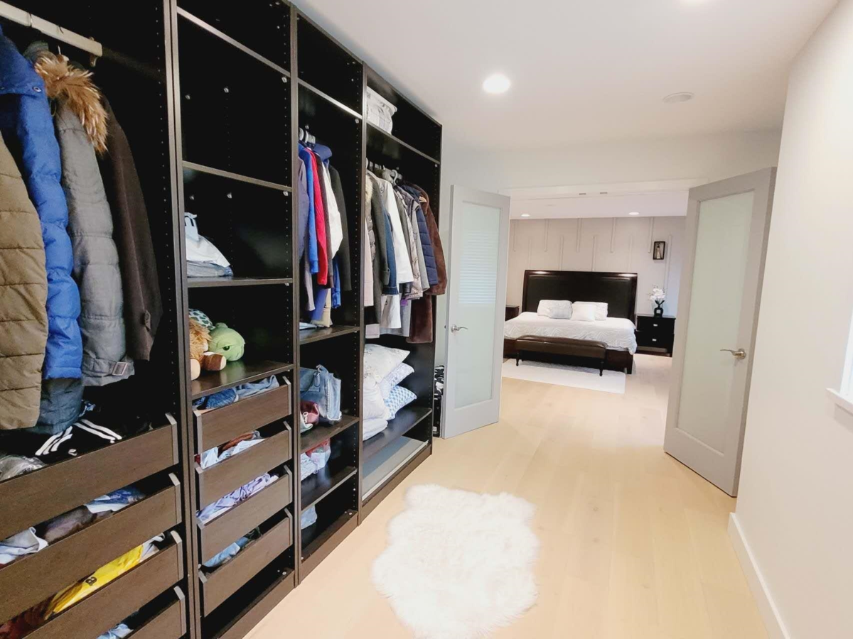 Guest Bathroom Photo of 971 51a Street, Delta, BC