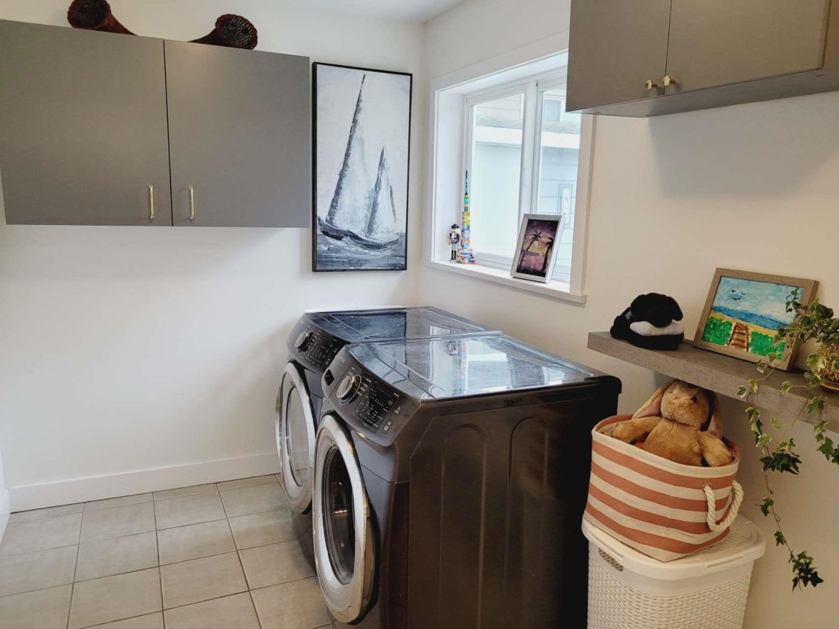 Hot Tub / Spa Photo of 971 51a Street, Delta, BC