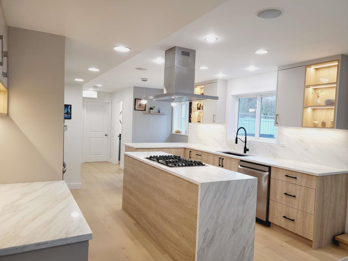 Kitchen Photo of 971 51a Street, Delta, BC