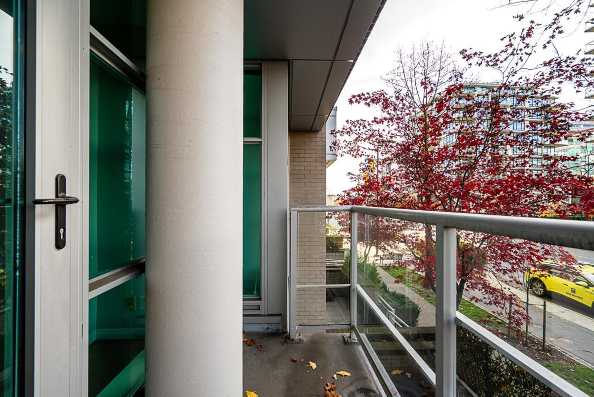 Guest Bathroom Photo of TH6 168 E Esplanade Avenue, North Vancouver, BC