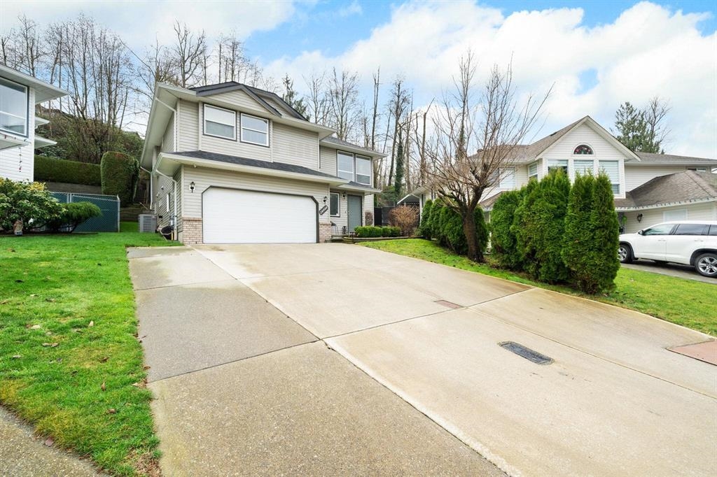 Exterior Front Photo of 30980 Brookdale Court, Abbotsford, BC
