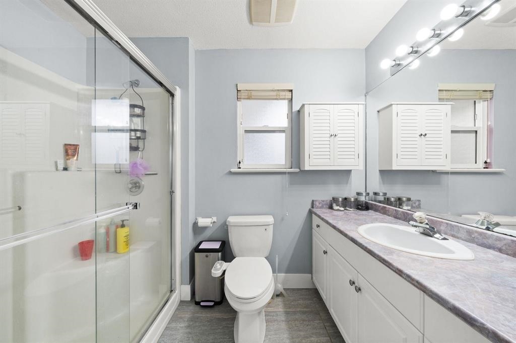 Laundry Room Photo of 30980 Brookdale Court, Abbotsford, BC