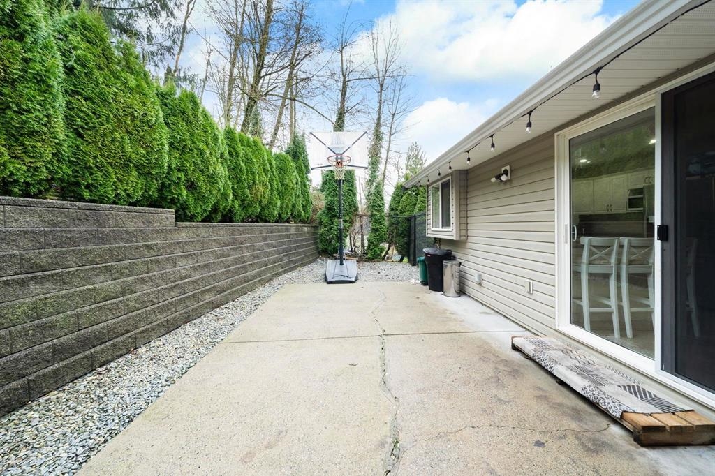 Outdoor Kitchen Photo of 30980 Brookdale Court, Abbotsford, BC
