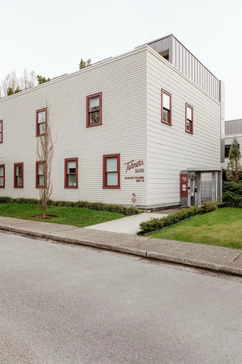 Community Amenities Photo (Clubhouse) of 5 6 W 17th Avenue, Vancouver, BC