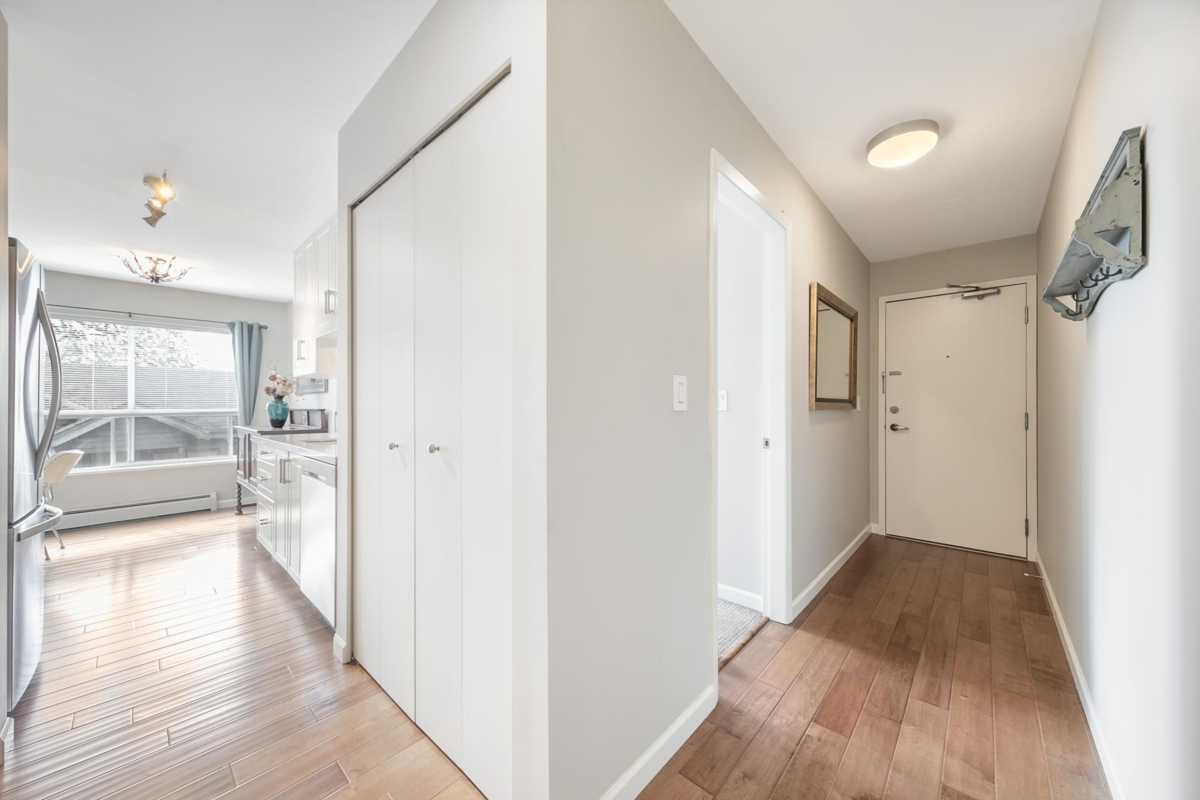 Bedroom 4 Photo of 213 230 Mowat Street, New Westminster, BC