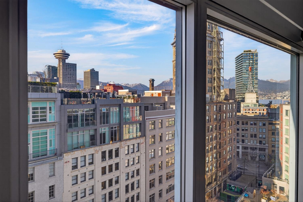 Loft / Bonus Room Photo of 1201 183 Keefer Place, Vancouver, BC