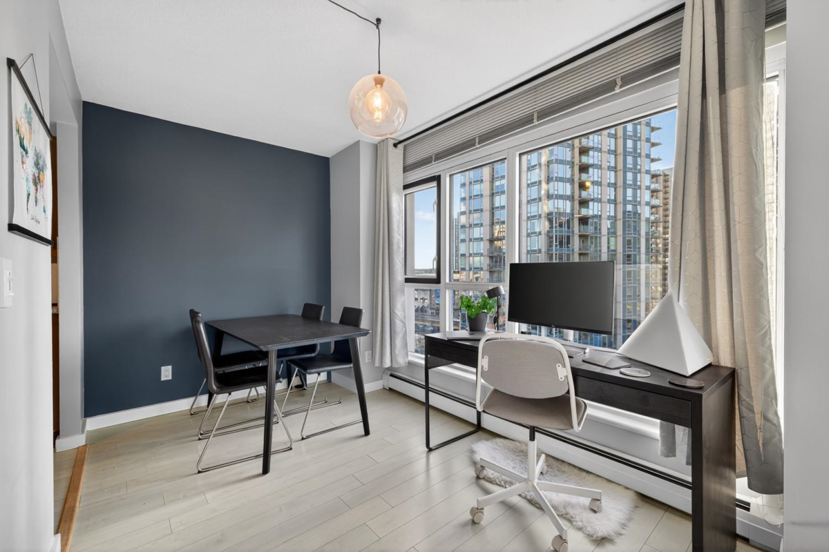 Pantry Photo of 1201 183 Keefer Place, Vancouver, BC