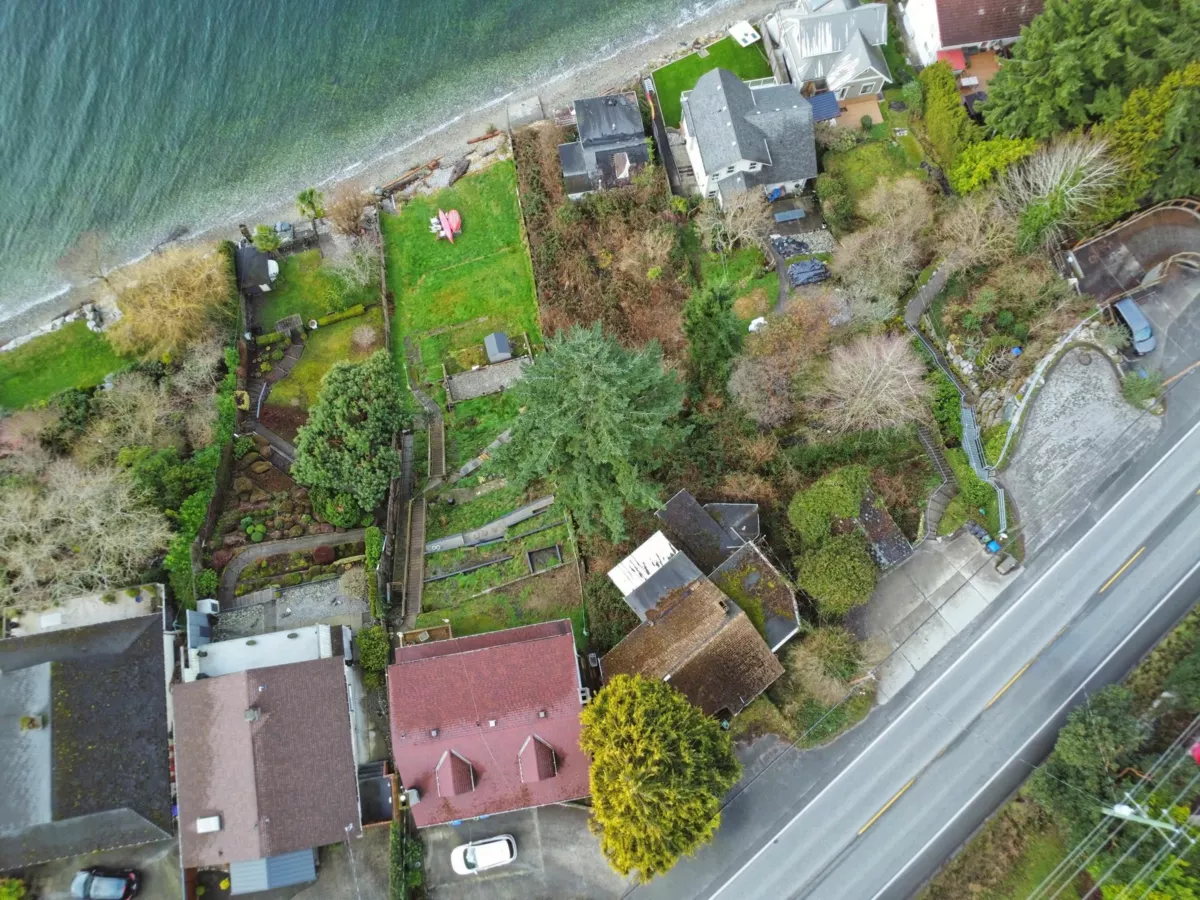 Primary Bedroom Photo of 5225B Sunshine Coast Highway, Sechelt, BC