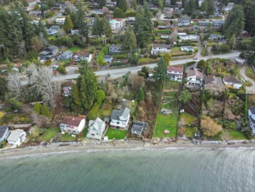 5225B Sunshine Coast Highway, Sechelt, BC, Sechelt — Single Family Residence for sale