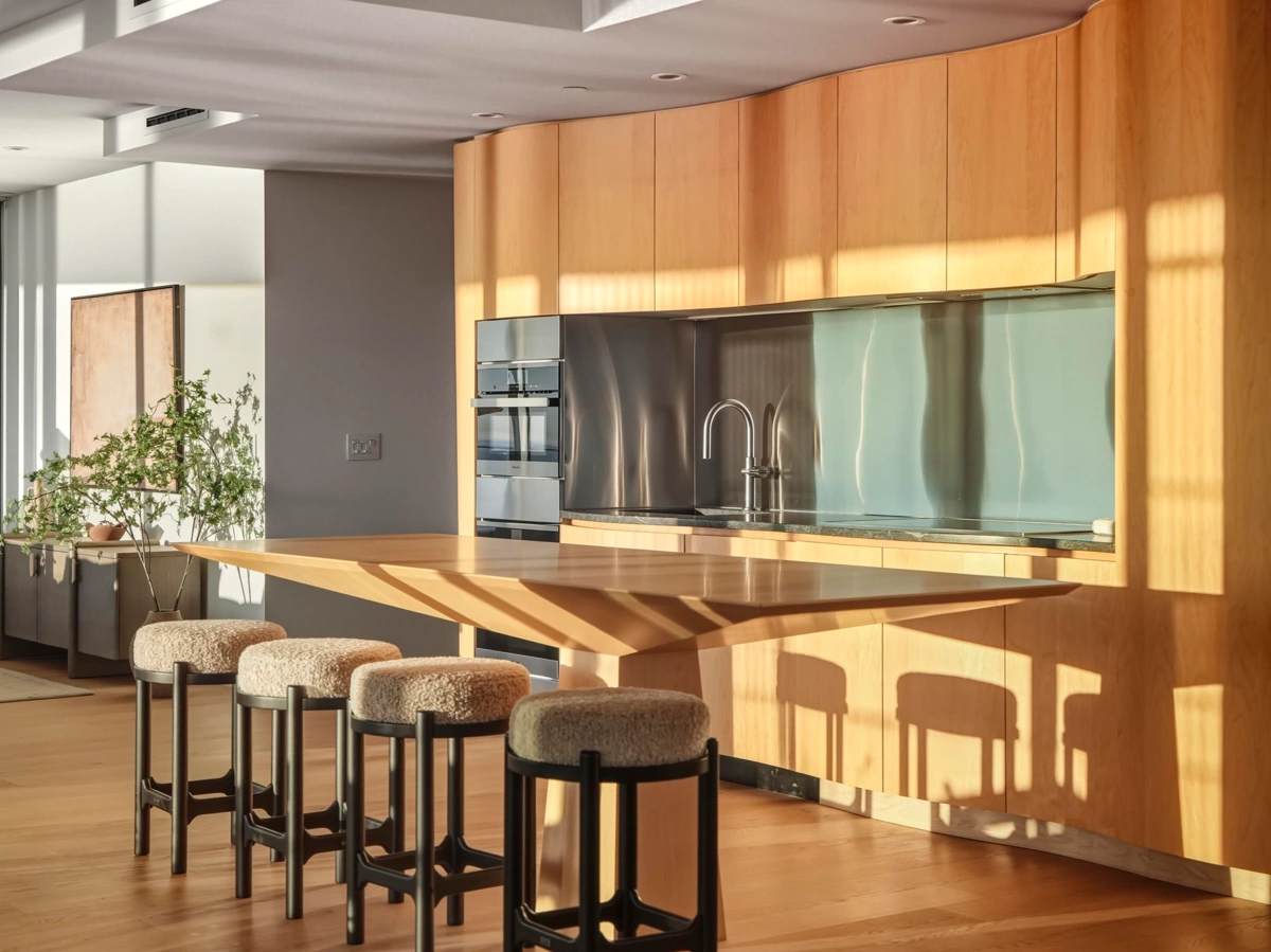 Living Room Photo of 3902 1568 Alberni Street, Vancouver, BC