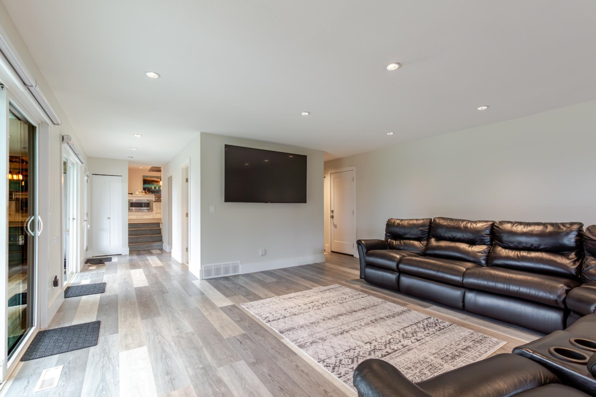 Entry Foyer Photo of 19546 W 115b Avenue, Pitt Meadows, BC