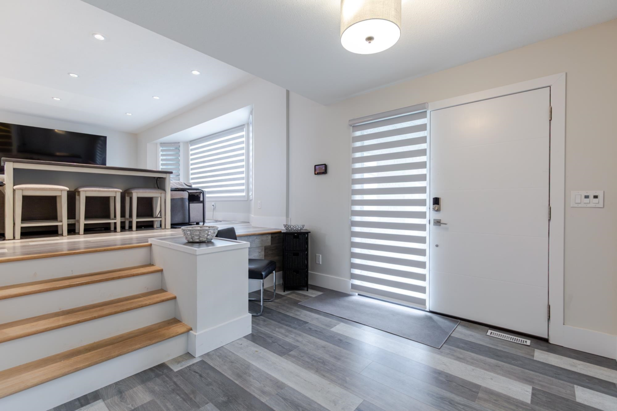 Living Room Photo of 19546 W 115b Avenue, Pitt Meadows, BC