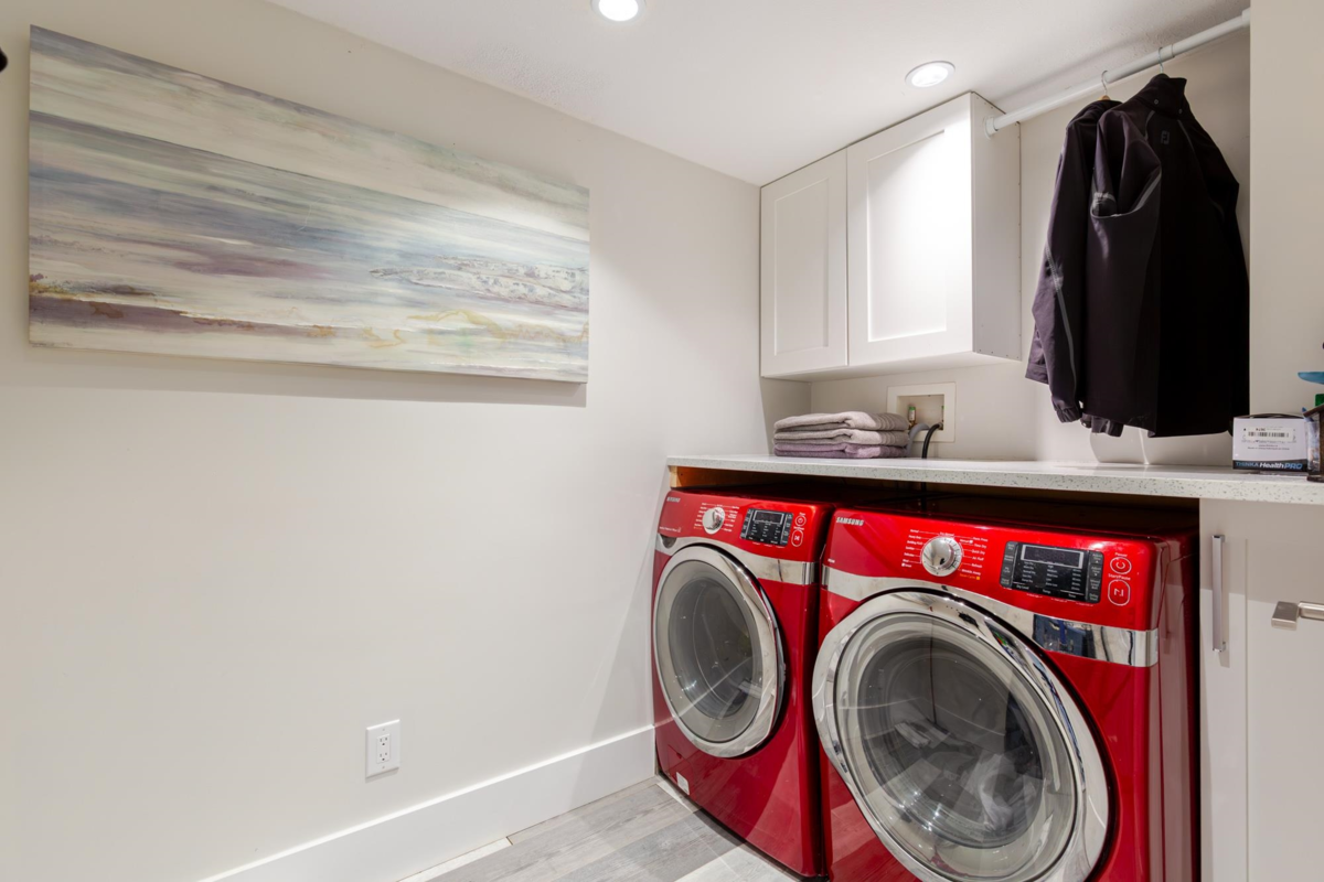 Swimming Pool Photo of 19546 W 115b Avenue, Pitt Meadows, BC