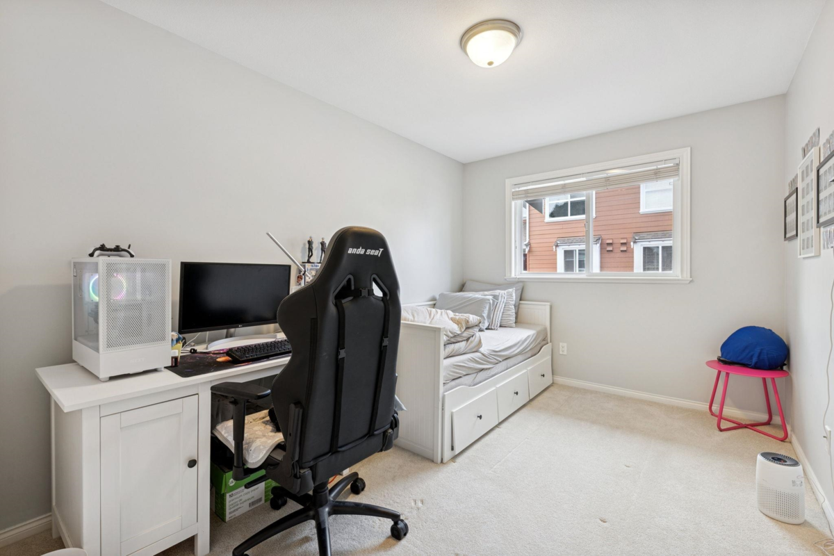 Entry Foyer Photo of 71 3088 Francis Road, Richmond, BC