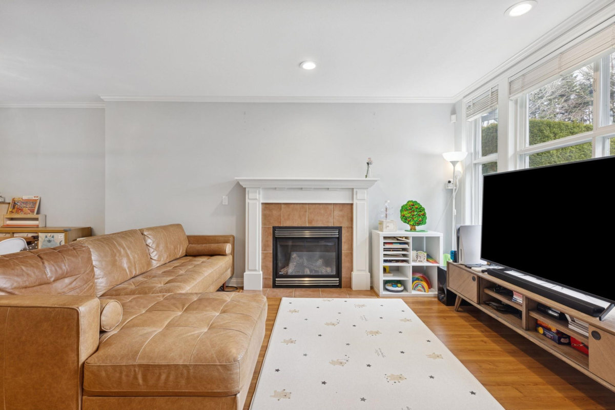 Family Room Photo of 71 3088 Francis Road, Richmond, BC