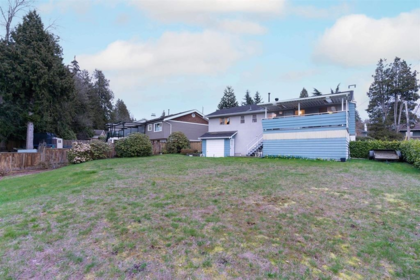 Breakfast Nook Photo of 11275 Kendale Way, Delta, BC