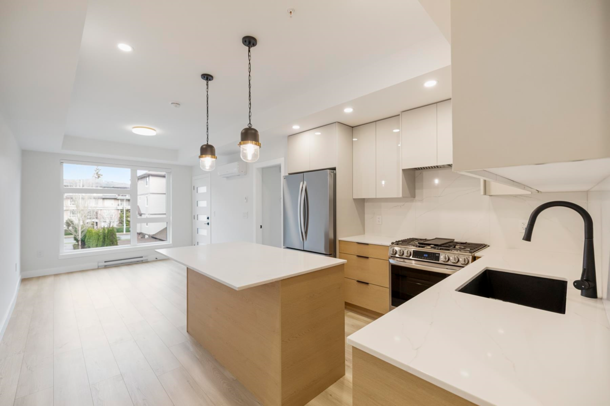 Exterior Rear Photo of 203 15353 17 Avenue, Surrey, BC