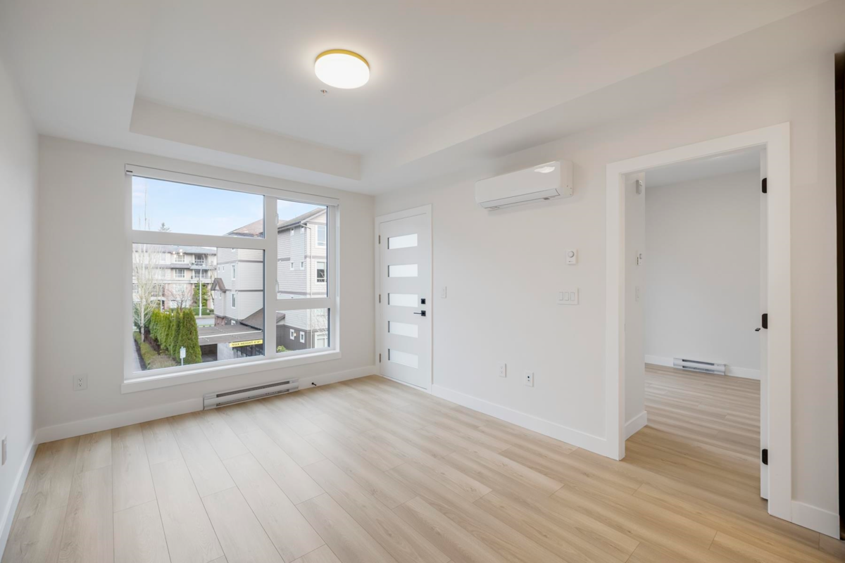 Kitchen Island Photo of 203 15353 17 Avenue, Surrey, BC