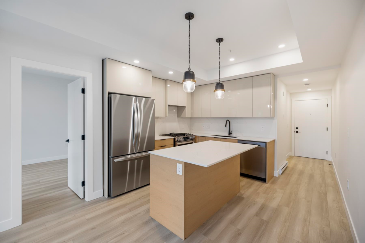 Living Room Photo of 203 15353 17 Avenue, Surrey, BC