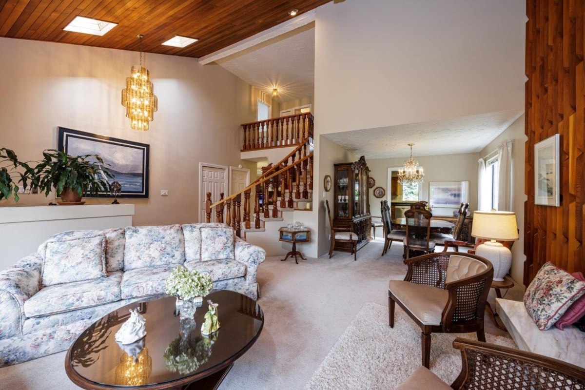 Primary Bathroom Photo of 6364 Parkview Place, Burnaby, BC