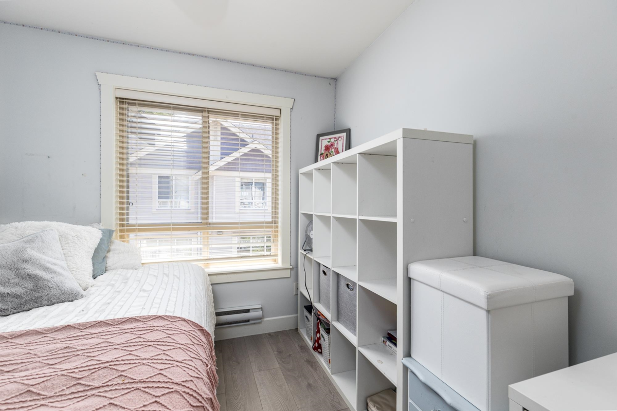 Bedroom 3 Photo of 52 19560 68 Avenue, Surrey, BC