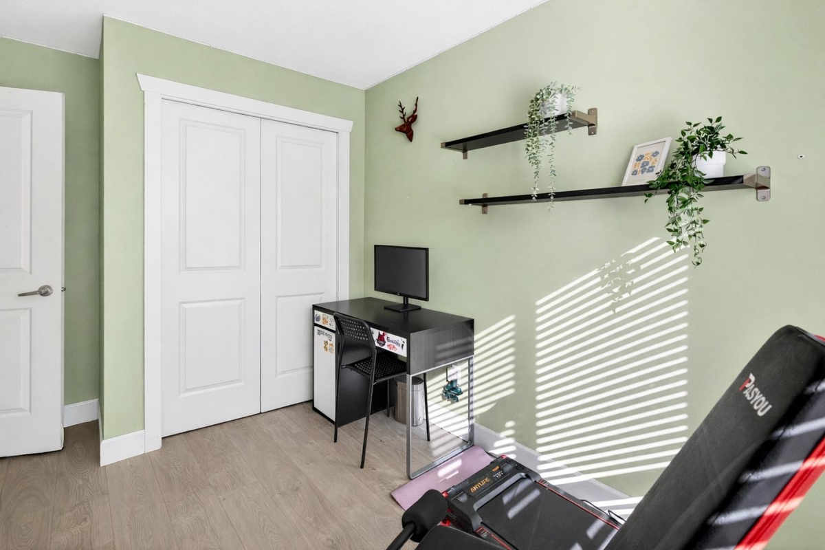 Powder Room Photo of 52 19560 68 Avenue, Surrey, BC