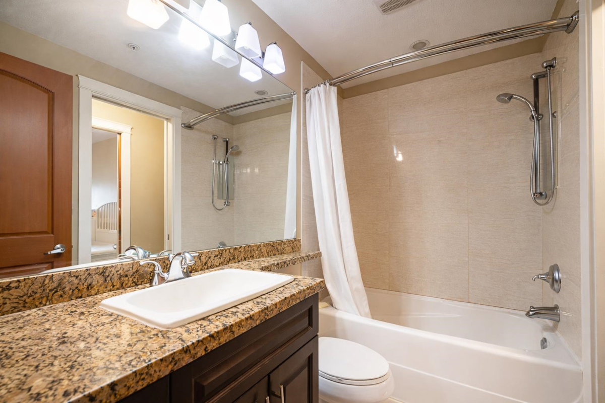 Office / Den Photo of 417 8328 207a Street, Langley, BC