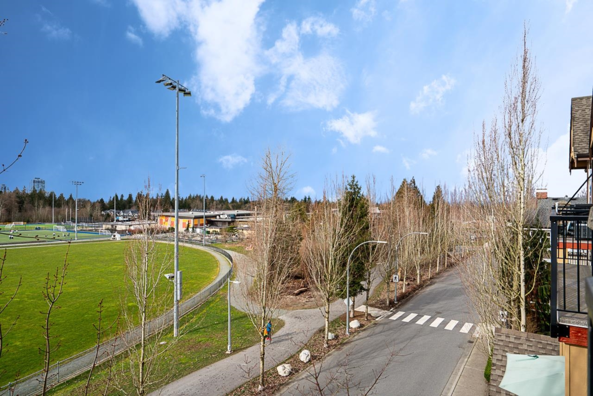 Walk-In Closet Photo of 417 8328 207a Street, Langley, BC